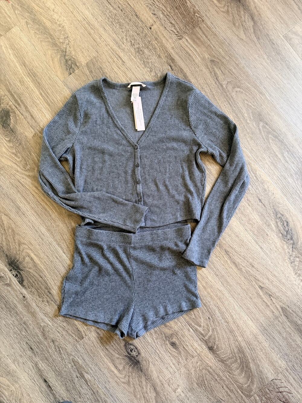 Victoria’s Secret small pajama set NWT